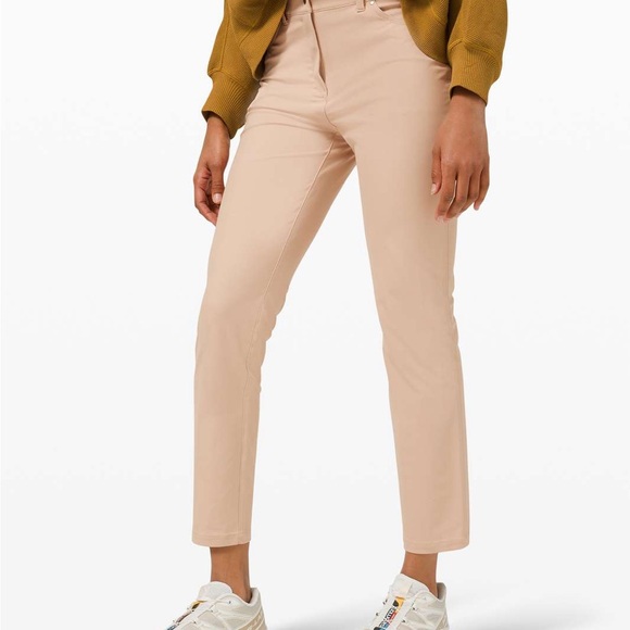 lululemon athletica Pants - Lululemon Athletica size 8 Tan Pants